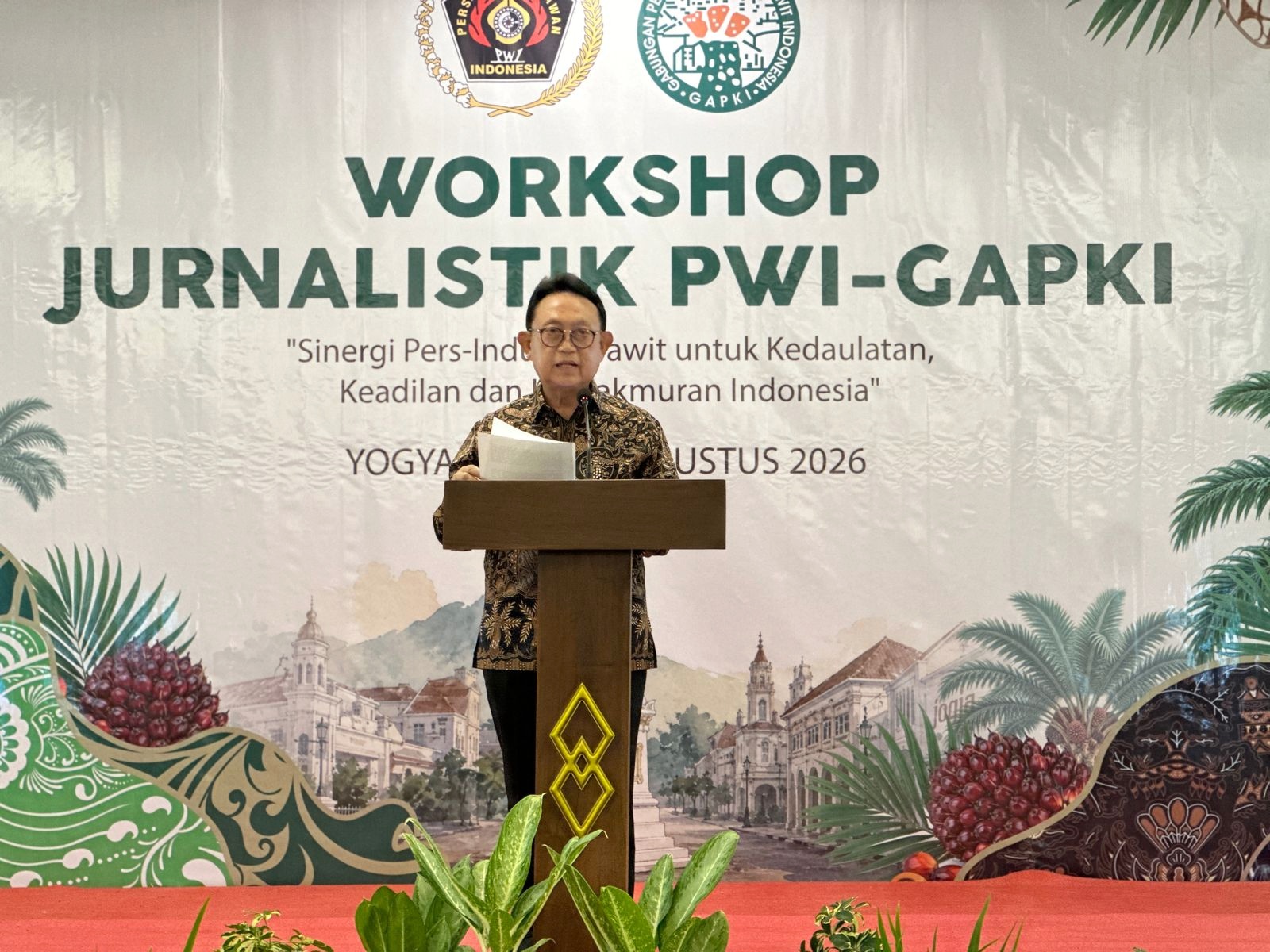 Workshop PWI dan GAPKI di Yogyakarta Bentuk Komitmen Kawal Industri Sawit Nasional