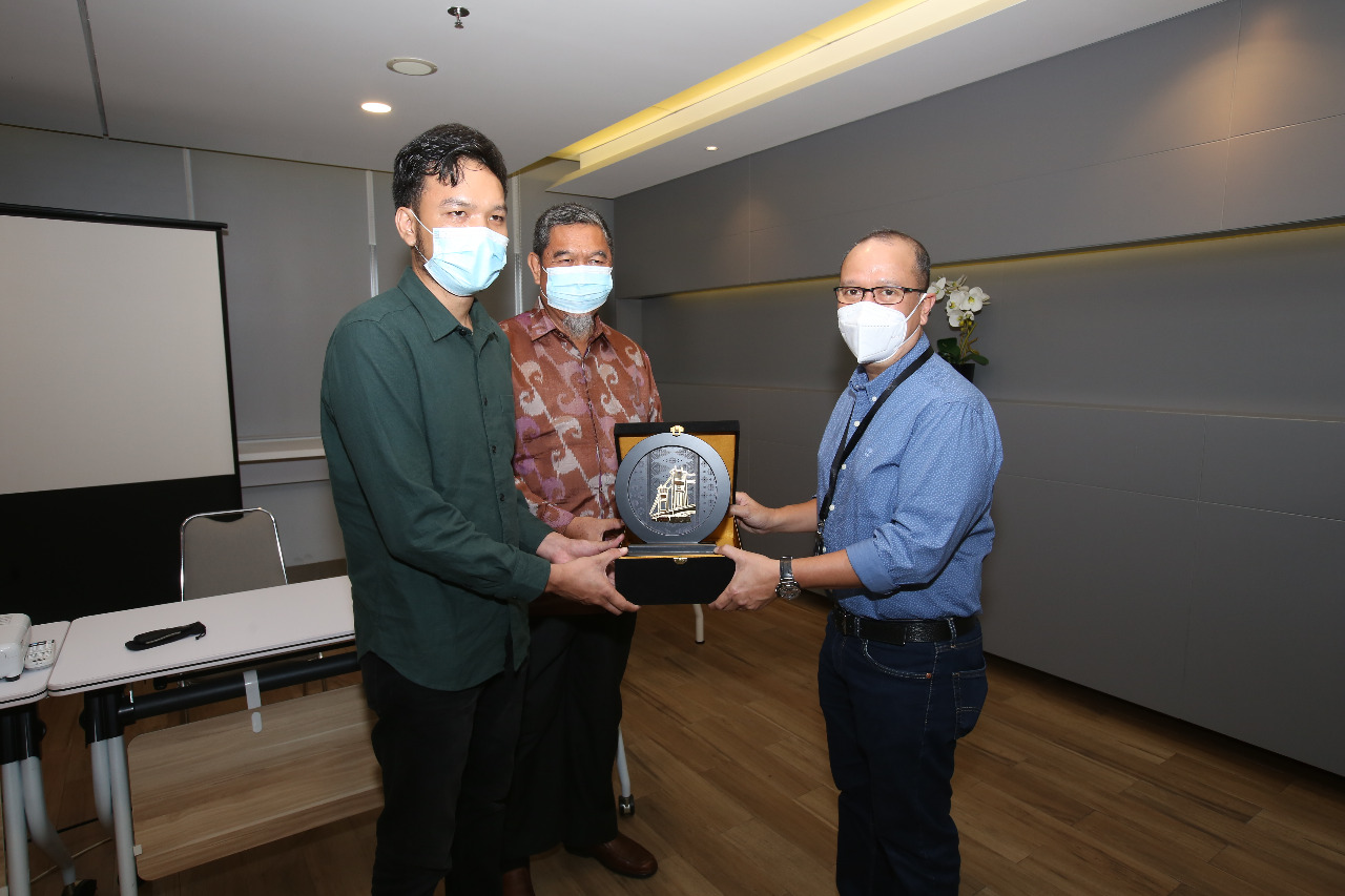 Sinar Mas Remajakan Kebun Petani Swadaya Sumsel