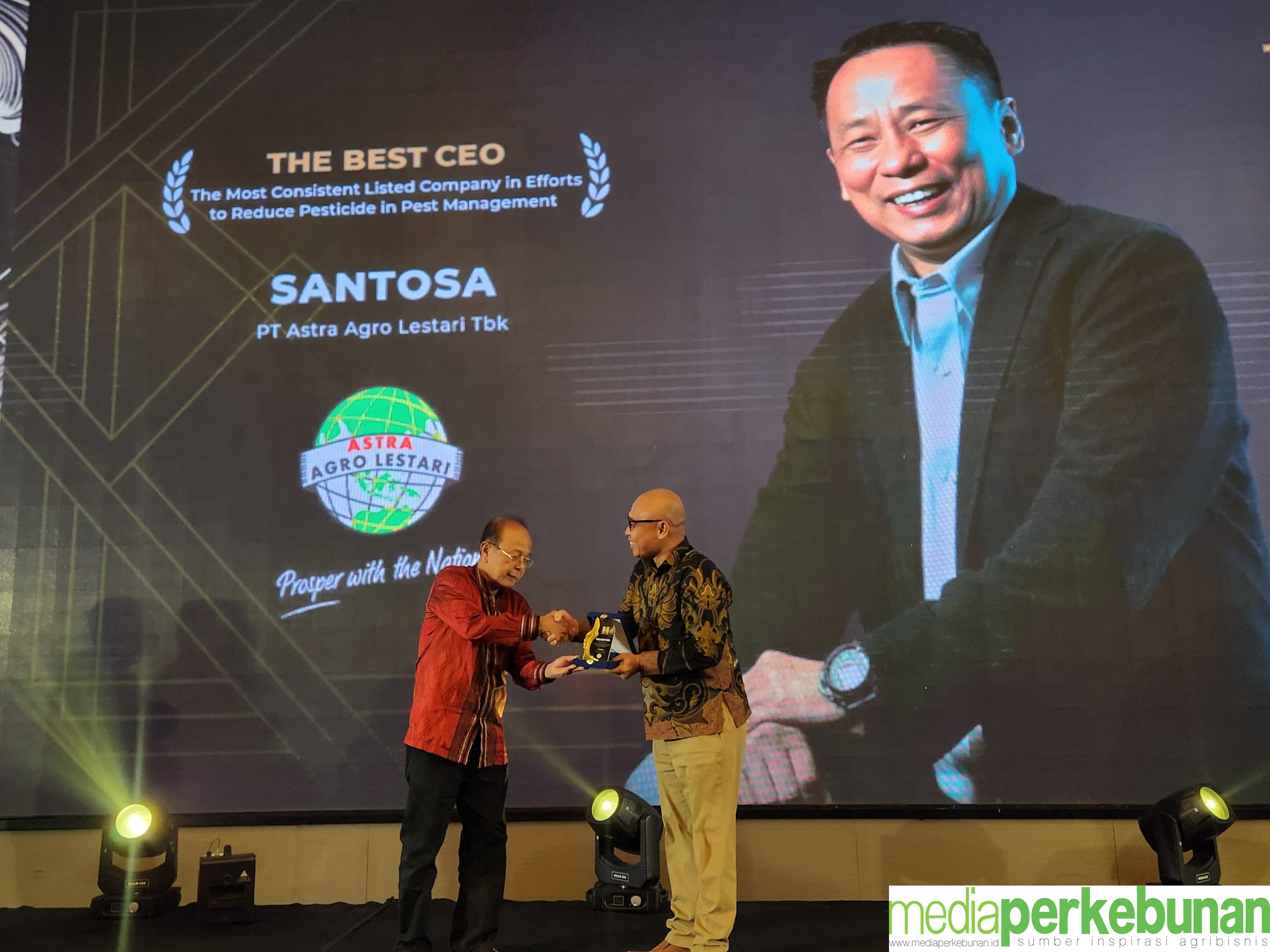 Kurangi Pestisida dalam Pengendalian Hama TBS, Tempo dan IDN Beri Apresiasi Astra Agro
