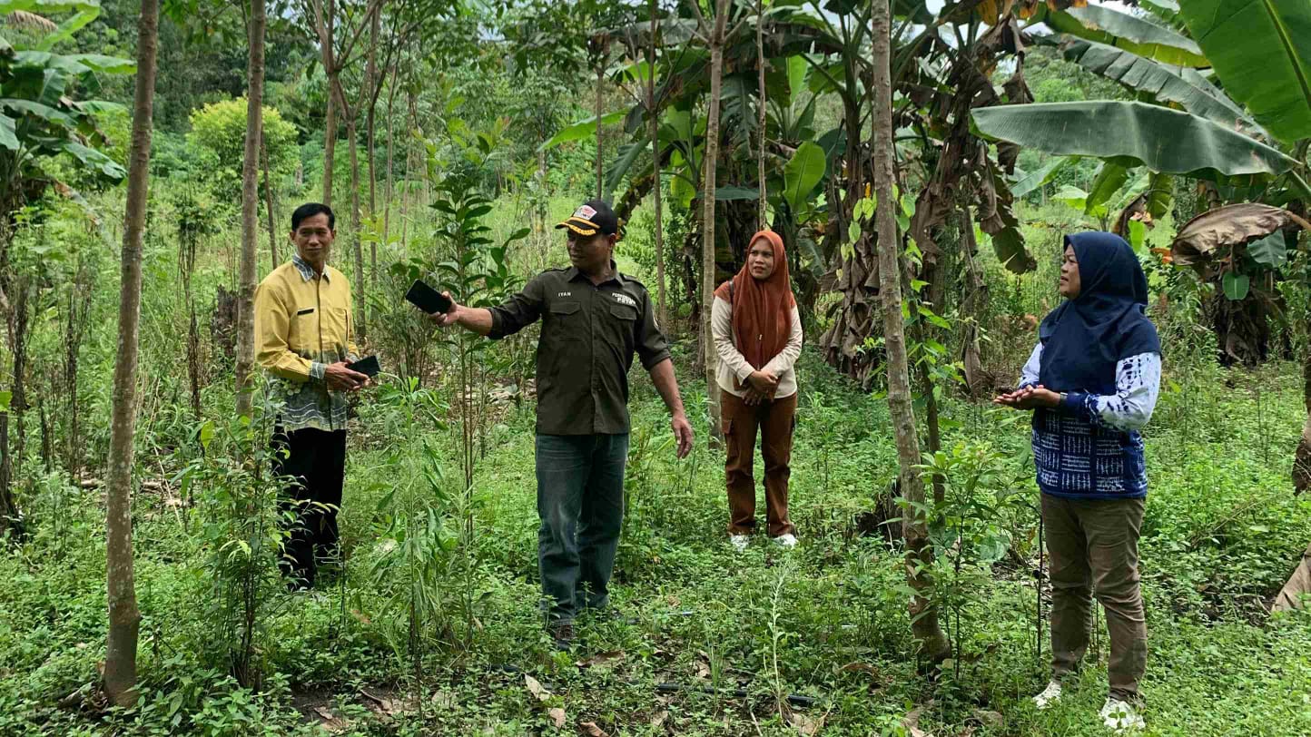 Disbunnak Kerahkan Supradin dan Bangsibun Bakaret untuk Sejahterakan Petani Karet di Provinsi Kalsel