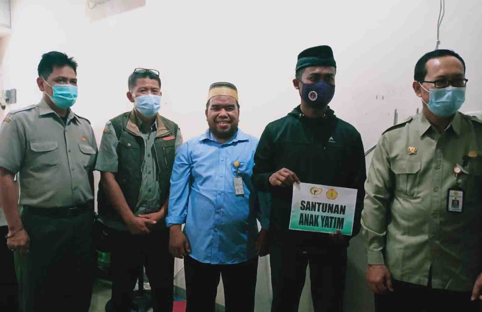Peduli Yatim, Ditjenbun Gandeng YTAS Salurkan Santunan