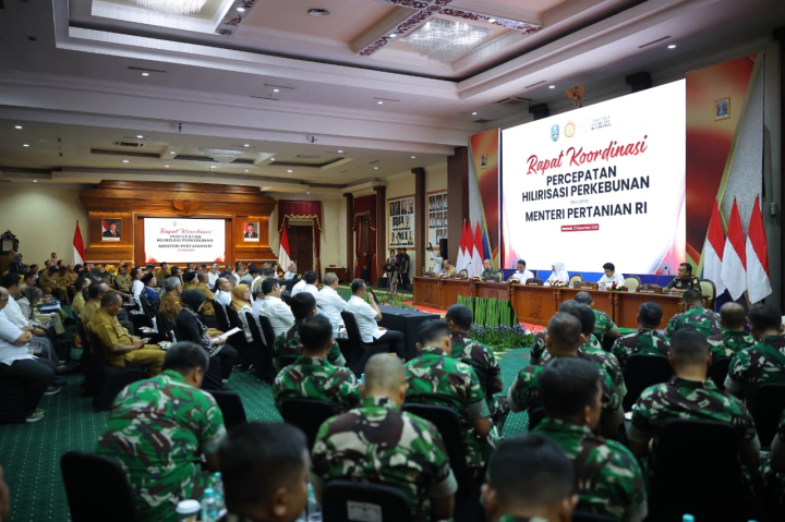Mentan Hentikan Impor Gula Putih Tahun Depan