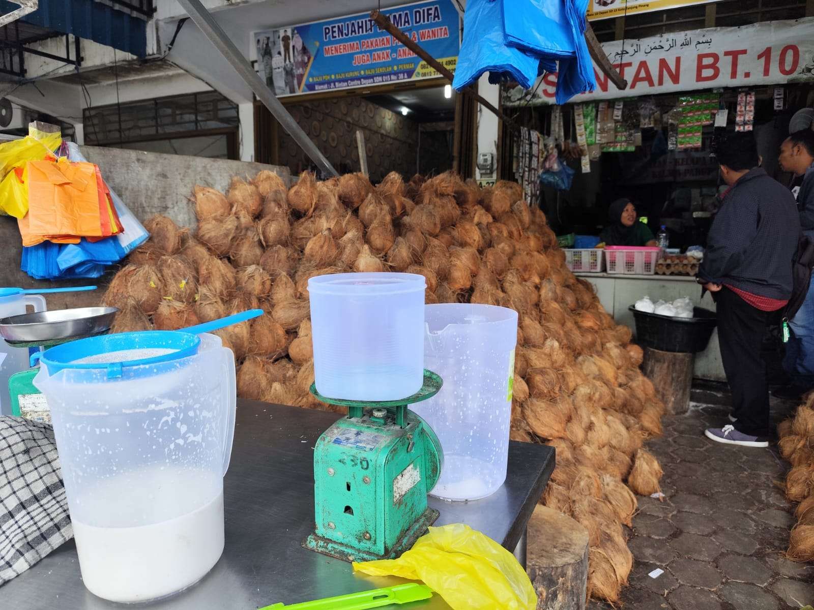 Perpekindo Pastikan Ketersediaan Santan Cukup untuk Idul Fitri