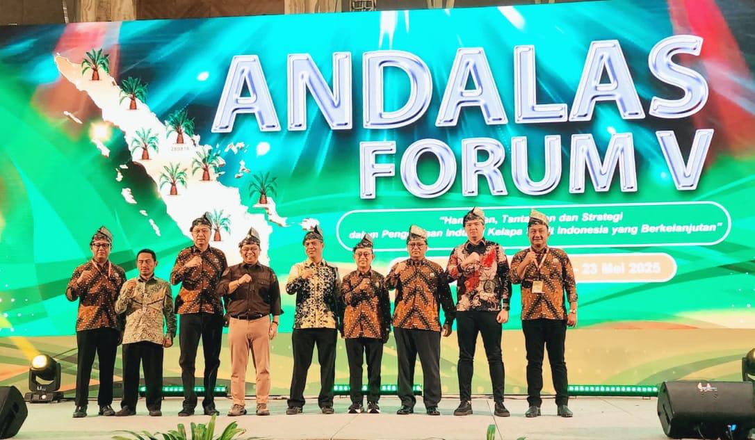 Ketum GAPKI dalam Andalas Forum V 2025: Sawit Harus Dijaga