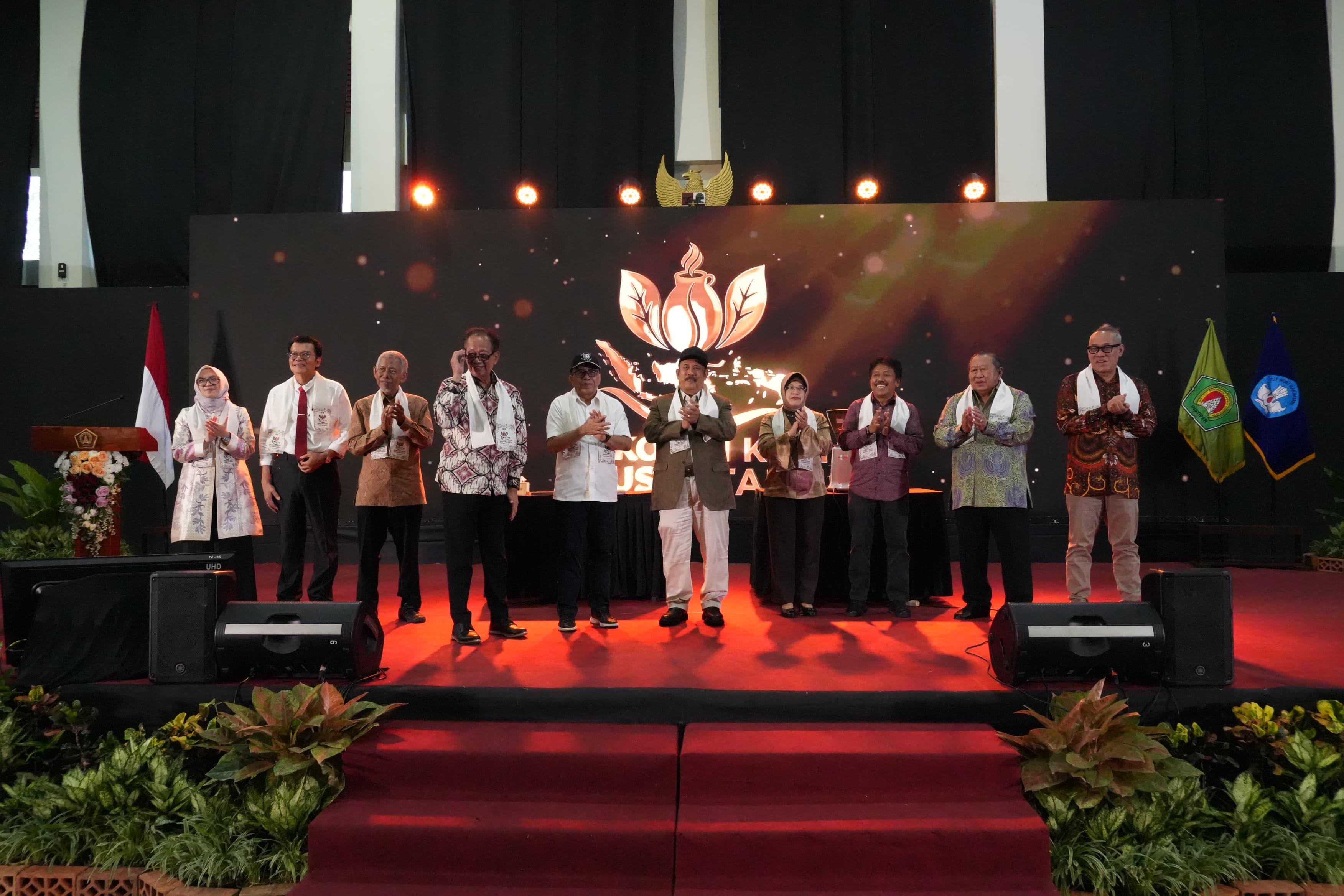 Menteri PPN/Kepala Bappenas Beri Motivasi Mahasiswa INSTIPER Sekaligus Launching Sekolah Kopi Nusantara