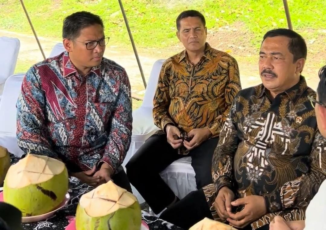 Wamentan Sudaryono Dampingi Menteri Impas, Optimalkan Potensi Lahan di Sekitar Lapas Nusakambangan