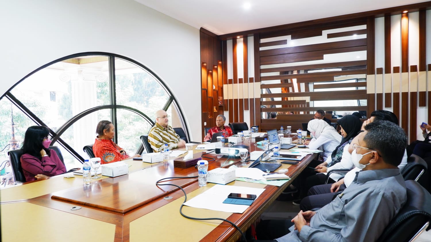 INSTIPER Yogyakarta: Tuan Rumah dan Perwakilan Indonesia dalam CIRAD – SALSA Meeting