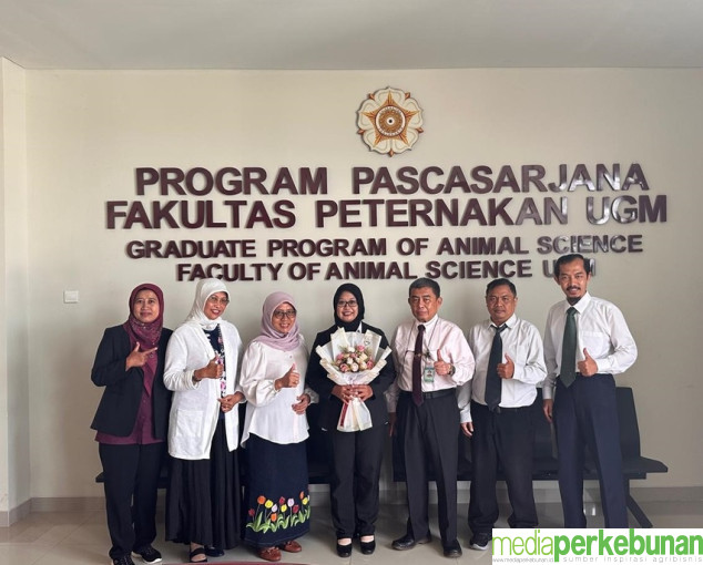 Bungkil Sawit Bikin Siti Zubaidah Raih Gelar Doktor dengan Predikat Cumlaude