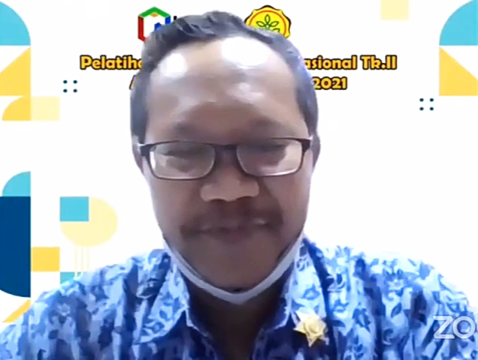 PERMINTAAN BENIH SAWIT  TINGGI, DITJENBUN TERIMA  PERMOHONAN SP2BKS TIAP HARI