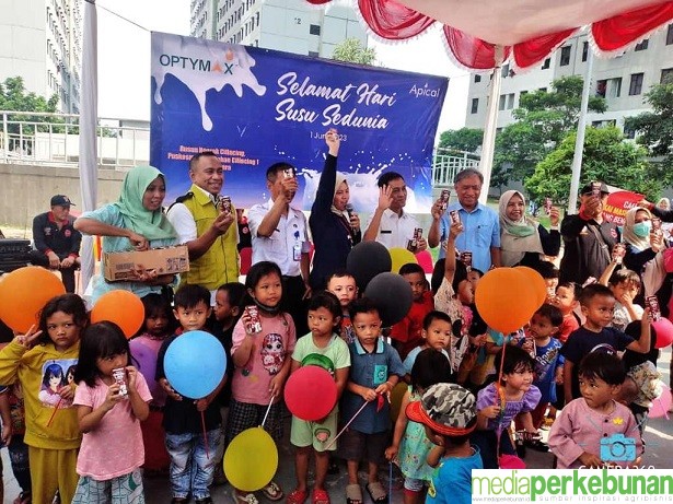 Apical Berdayakan Peternak dan Komunitas