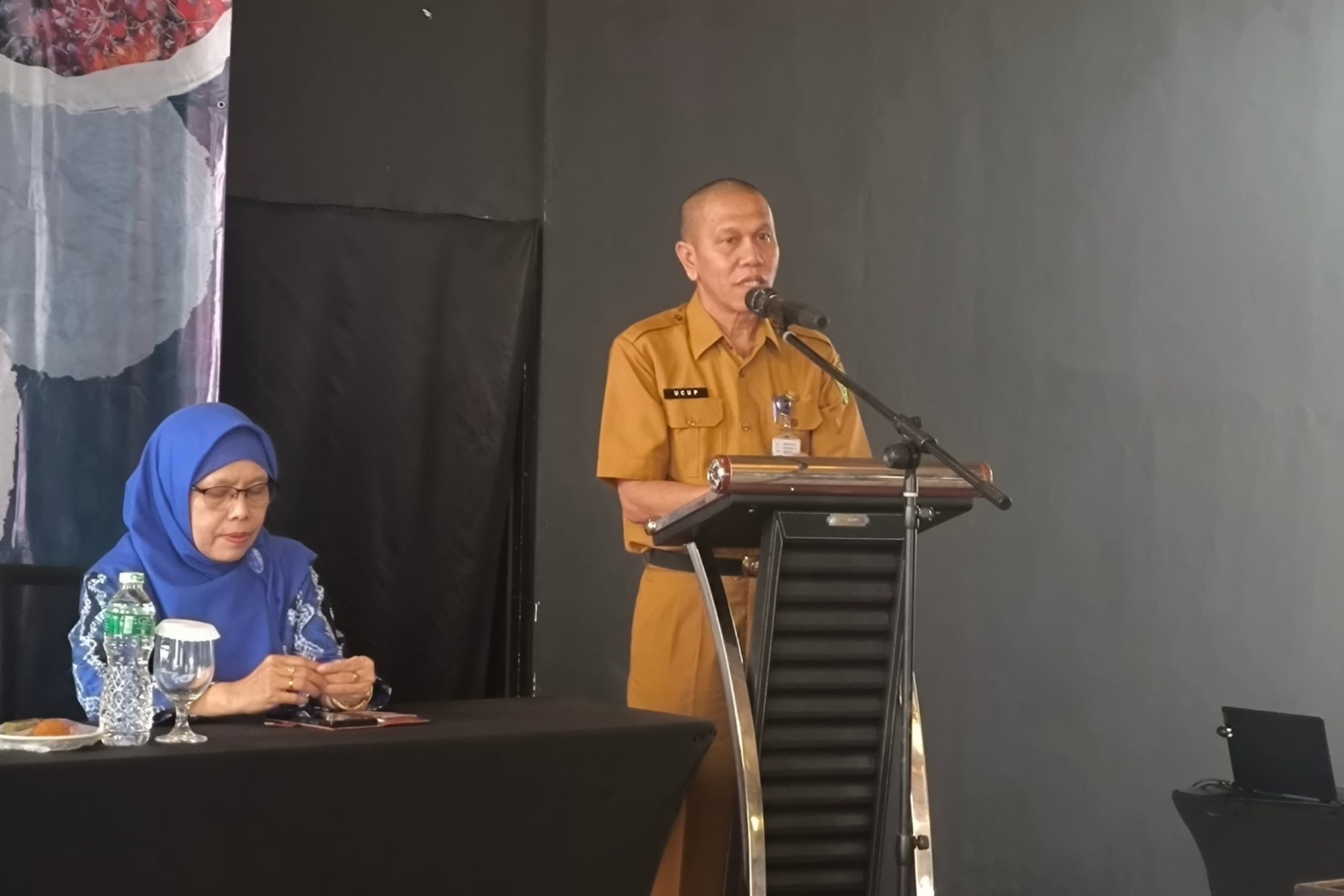 Provinsi Riau Butuh Petani Sawit yang Kuat Sekaligus Cerdas