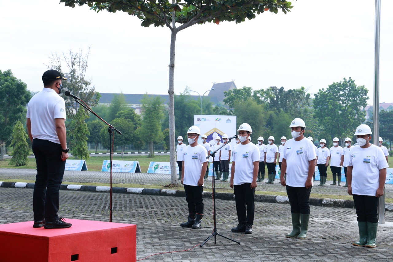 Planters PTPN V Ditantang Menjadi Terbaik di Indonesia