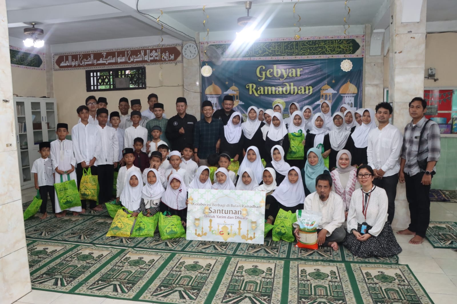 FORWATAN dan Asosiasi Industri Hilir Sawit Salurkan Bantuan untuk Yatim Piatu