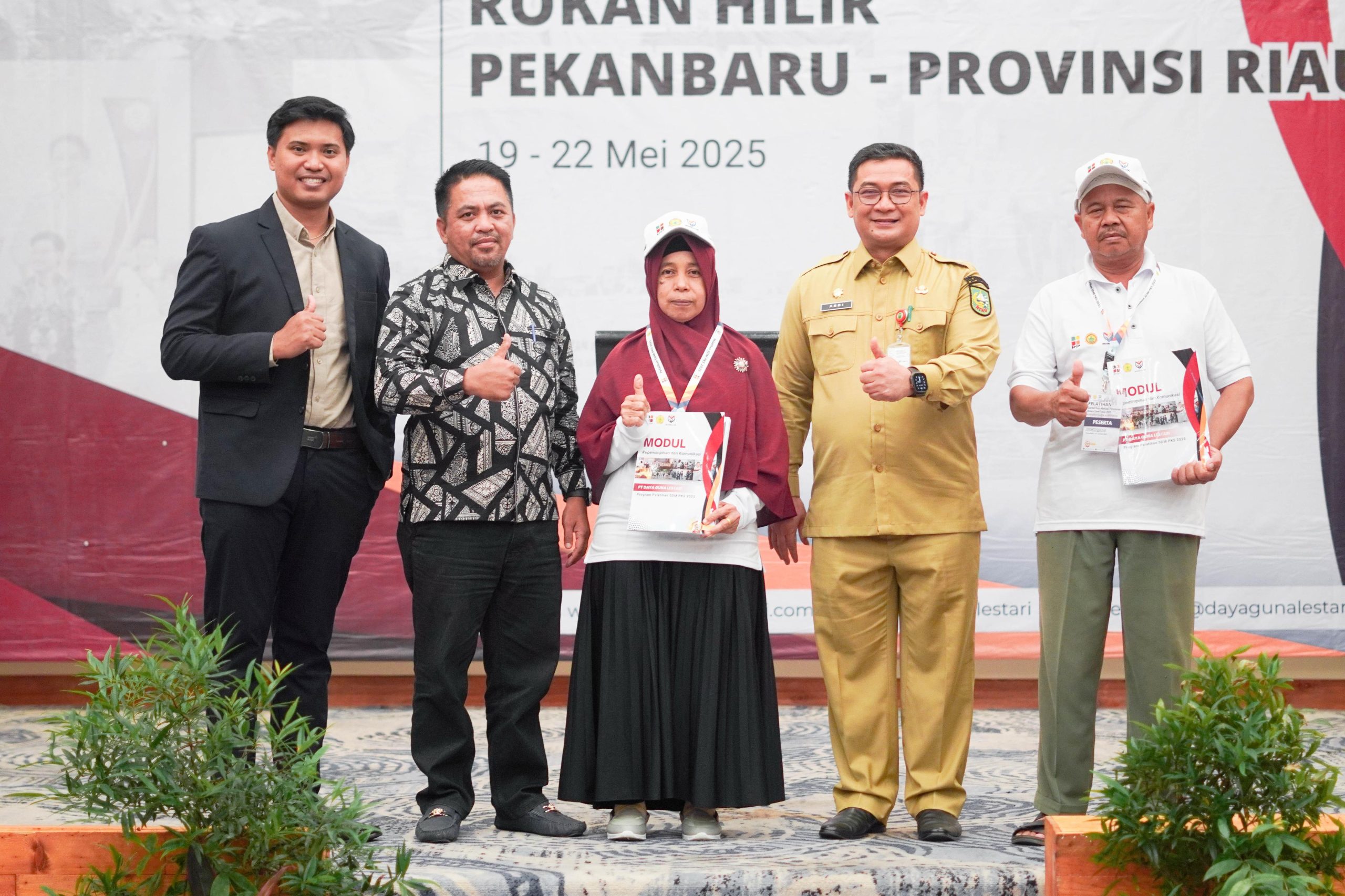 Provinsi Riau Klaim Sebagai Penentu Arah Perkembangan Industri Sawit Nasional