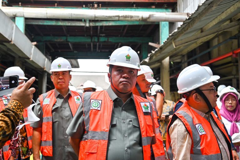 PalmCo dan KPGN Jalin MoU Kelola Sawit Hasil Replanting Jadi Gula Merah