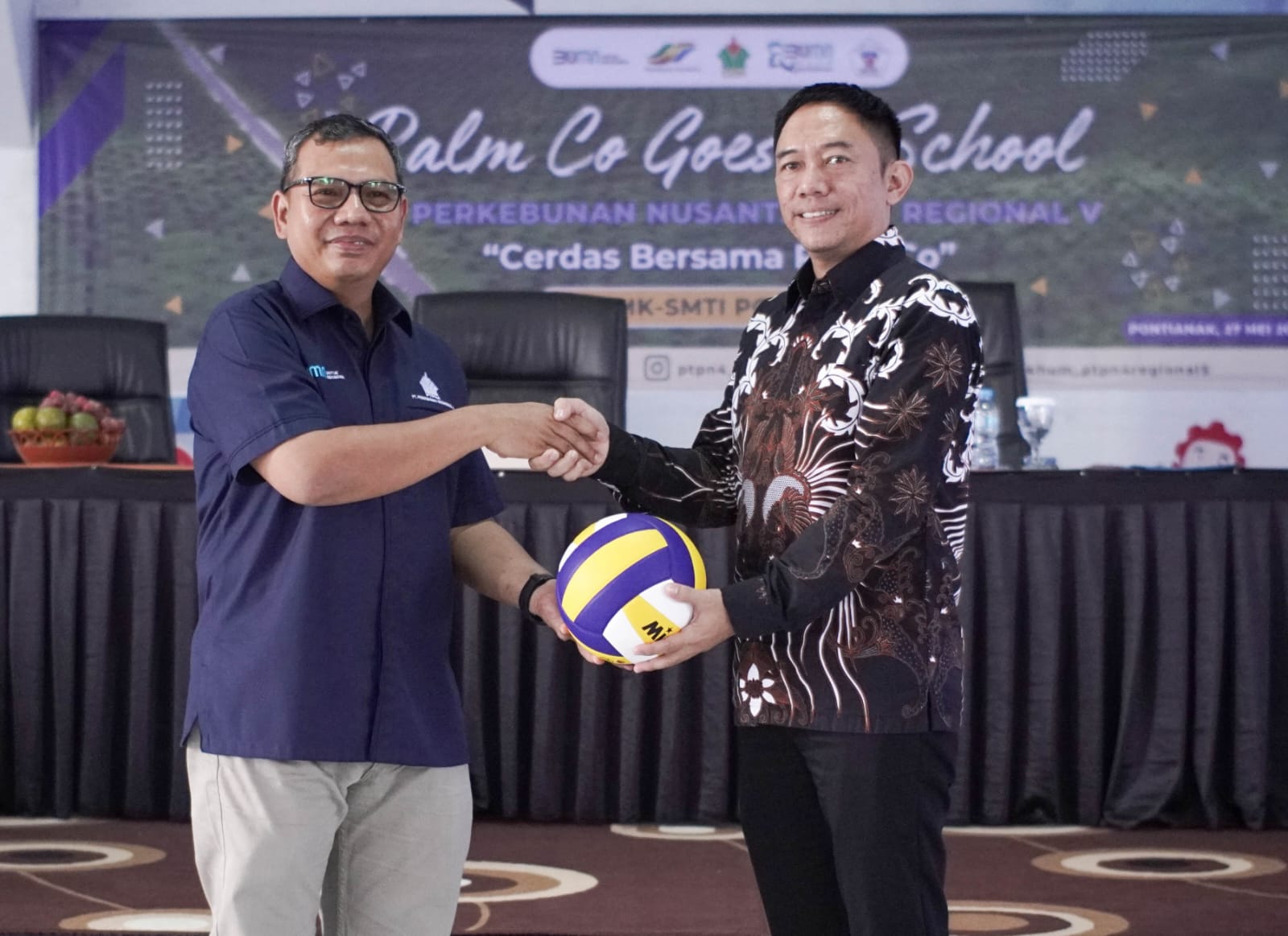 PalmCo Regional V Gelar Edukasi Sawit di SMK-SMTI Pontianak