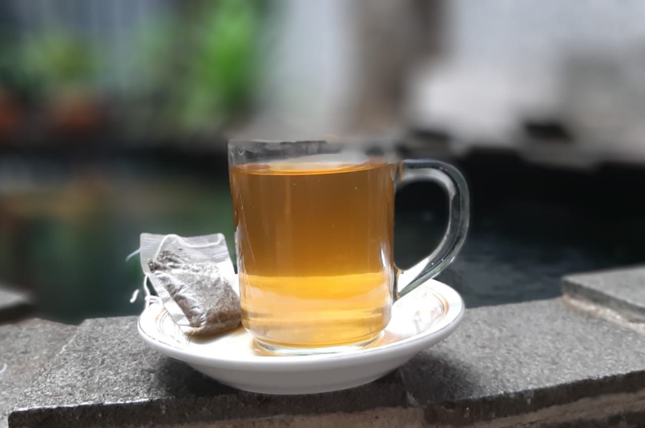 MINUM TEH, AMAN DAN BERMANFAAT SAAT SAHUR DAN BERBUKA PUASA