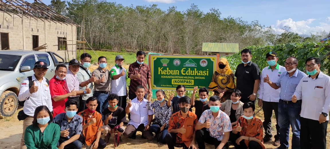 ASPEKPIR DIBANTU GAPKI KALBAR BANGUN KEBUN EDUKASI PETANI MILENIAL SINTANG