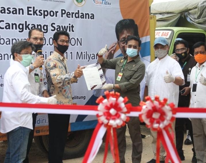Ekspor Perdana Cangkang Sawit ke Jepang