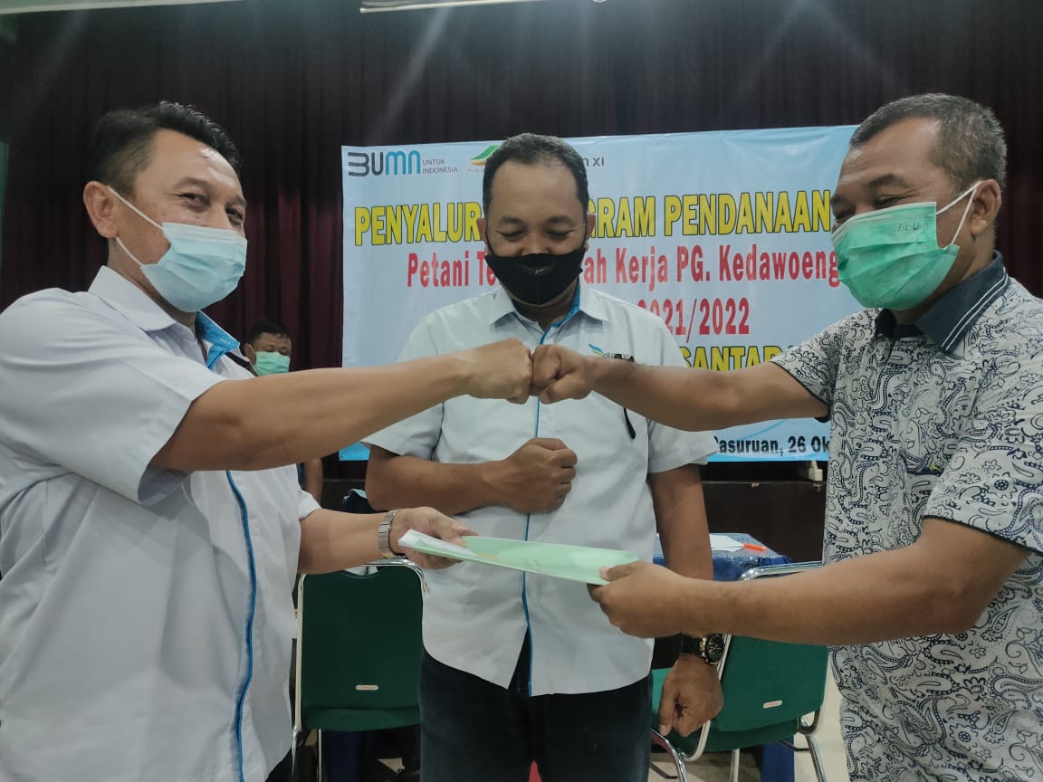 PTPN XI Kembali Salurkan Rp4,3Milyar  Modal Kerja Petani Tebu