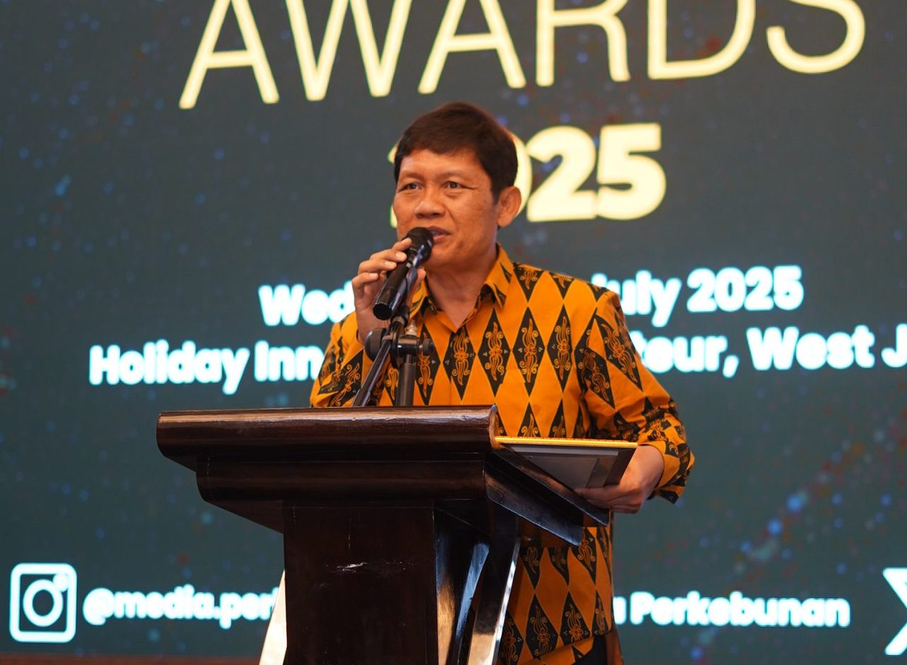 Ir. Edward Silalahi, MM Dianugerahi Penghargaan Palm Oil Mill Executive Trainer di Medbun Awards 2025