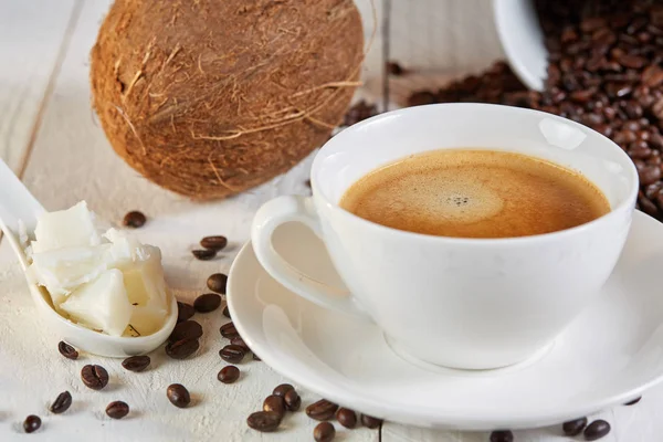 Tren Kopi Campur Santan Kelapa di Tiongkok Menular ke RI, Amankah Dikonsumsi?