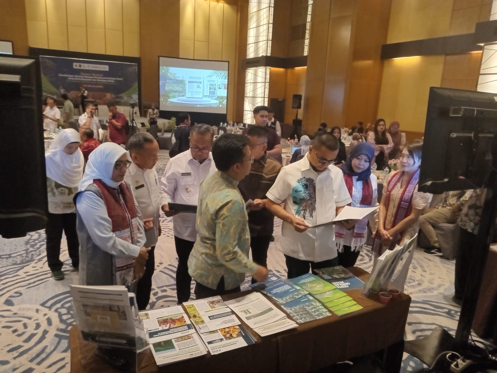 Bupati Apresiasi Kontribusi ICRAF terhadap Petani Sawit di Labura