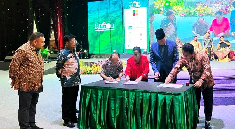 BUNEX : TOM COCOCHA EKSPOR ARANG KELAPA  USD 3 JUTA/BULAN KE KOREA SELATAN