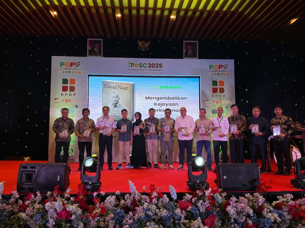 Peluncuran Buku Biografi Gamal Nasir, Mengembalikan Kejayaan Perkebunan di Tengah Masalah Kesehatan