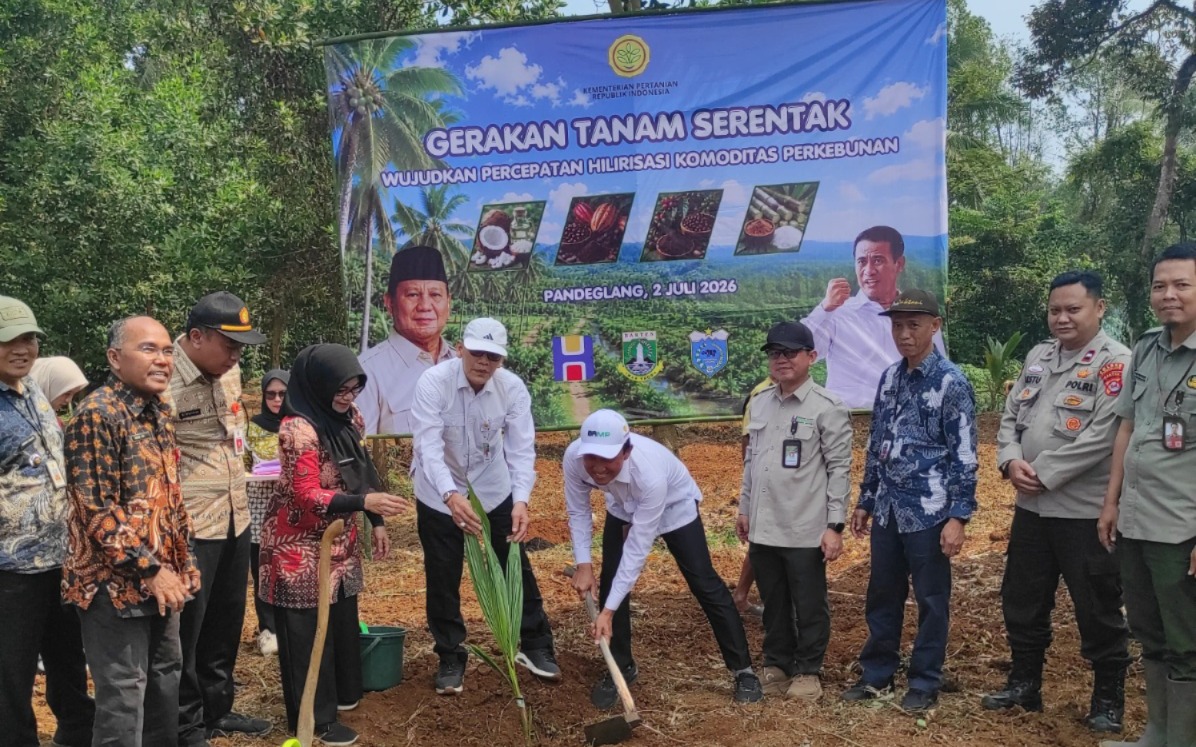Dukung Percepatan Hilirisasi, Kementan Lakukan Gerakan Tanam Serentak Komoditas Perkebunan