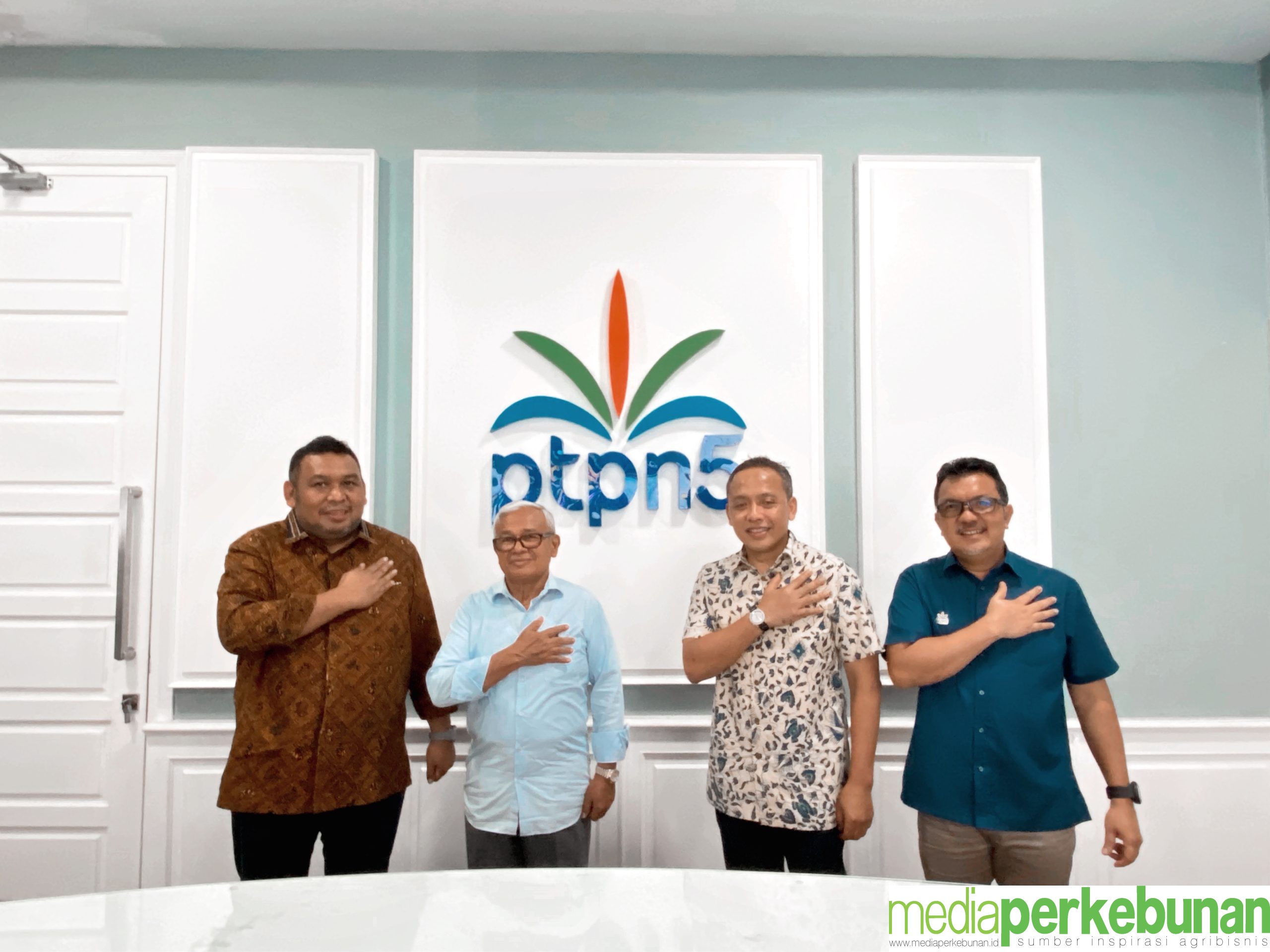 Angkat Dirjenbun Sebagai Komisaris PTPN V, Upaya Pemerintah Akselerasi PSR