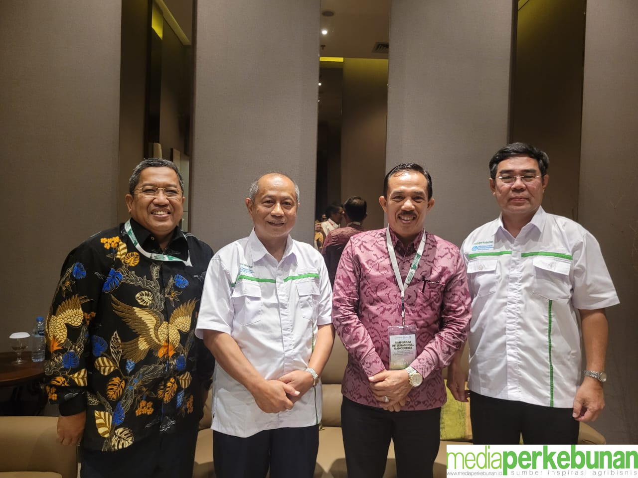 Upaya Cegah Ganoderma pada Perkebunan Rakyat