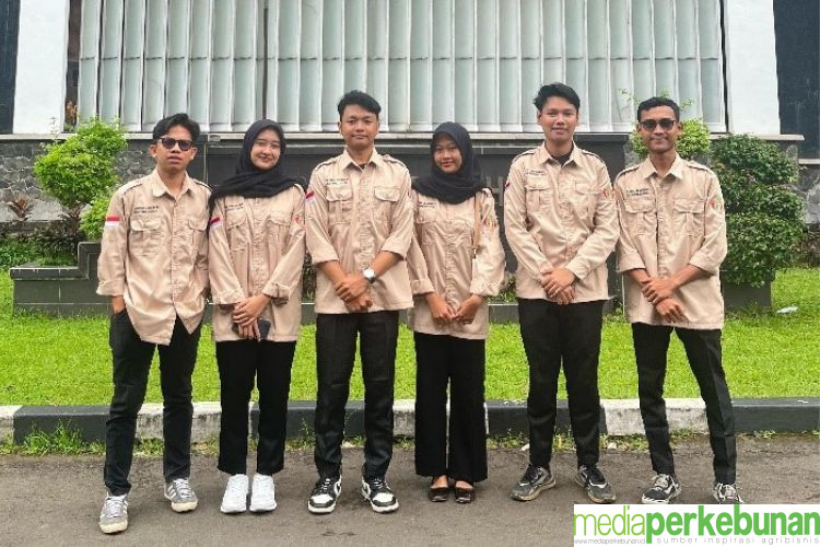 Serah Terima Jabatan Ketua Umum dan Pengurus Baru Forum Pemuda Sawit Indonesia (FPSI) Periode 2025