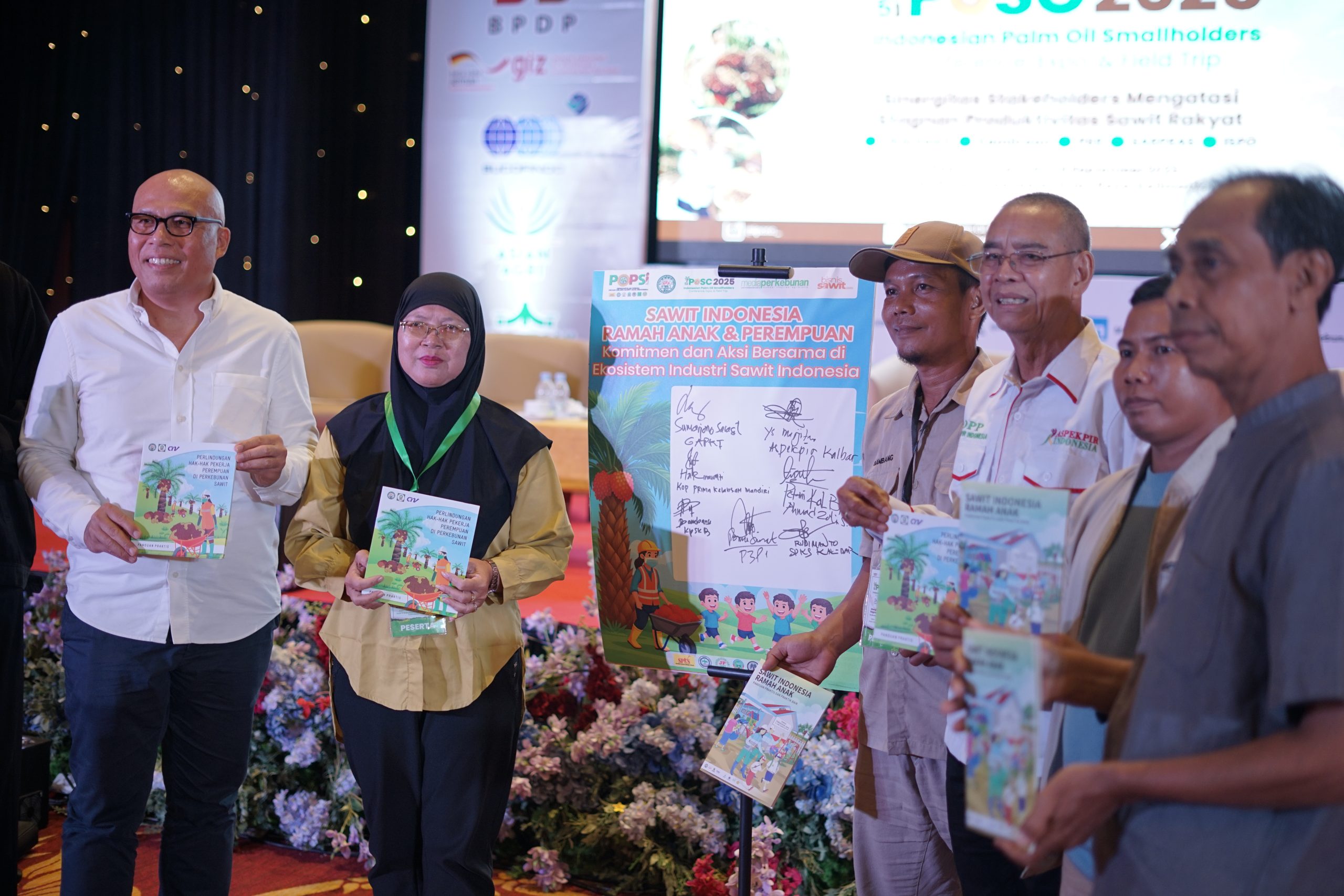 5th IPOSC : PETANI SAWIT DUKUNG SAWIT INDONESIA RAMAH ANAK DAN PEKERJA PEREMPUAN