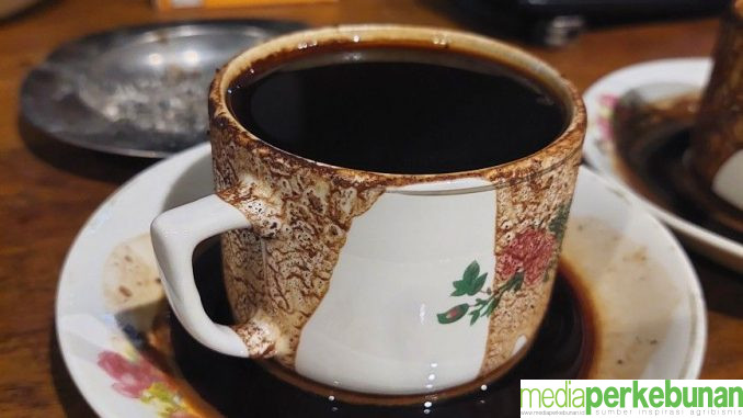 Daya Tarik Kopi Klotok Jogja: Asal, Cara Pembuatan, dan Cita Rasa