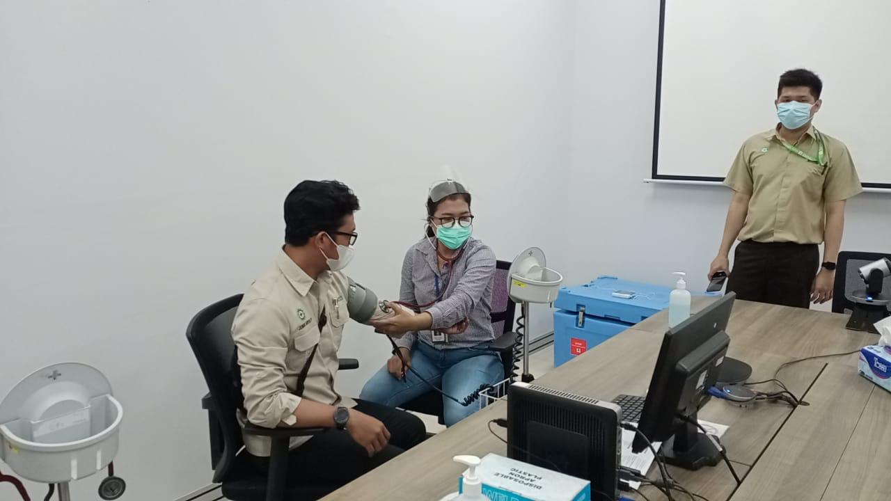 Di Balikpapan Apical Lanjutkan Vaksin Gotong Royong